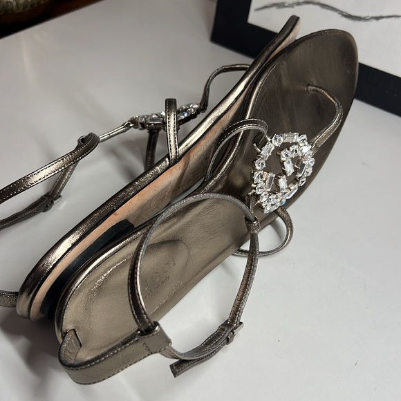 Gucci Gold Metallic Leather Crystal Embellished Thong Flat Sandals US 8.5 EU37.5 - Picture 12 of 16